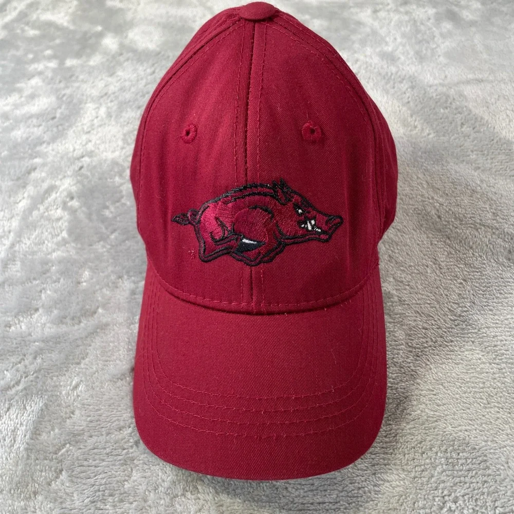 Arkansas Razorbacks Hat Cap Youth Red NCAA Football College‎